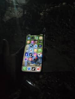 iphone x 64gb non PTA condition 10%8 jast face id not working