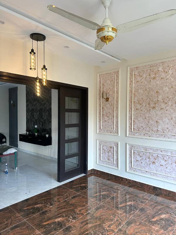 10 Marla Brand New House For Sale In Bahria Town - Gulmohar Block Canal Road Lahore 4