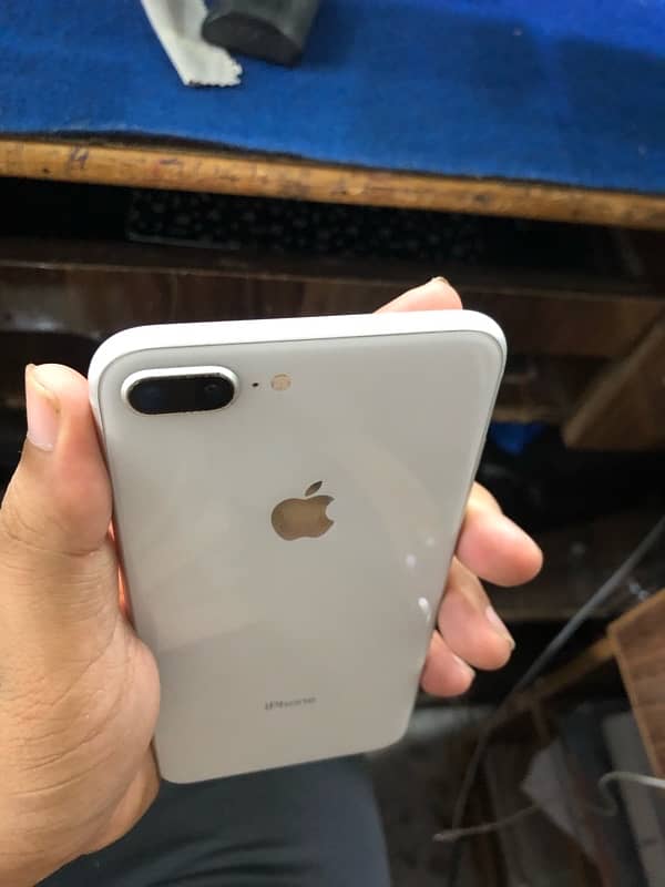 iphone 8 plus 256 Gb pta aproved 3