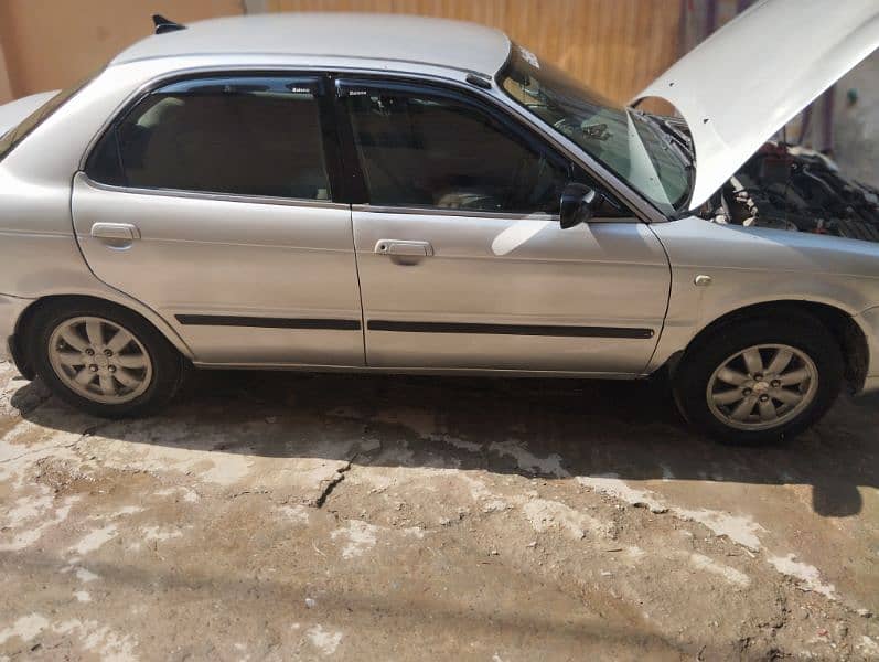 Suzuki Baleno 2004 5