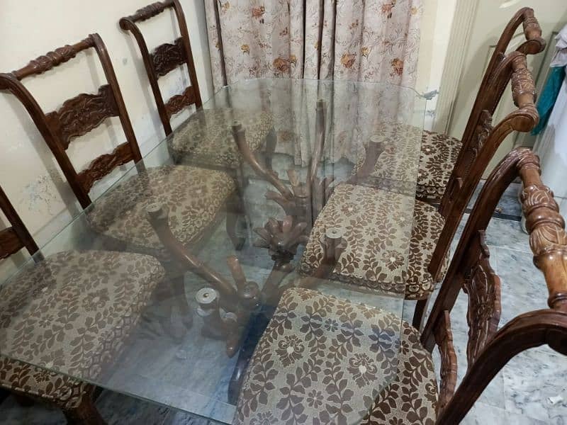 Dining Table With Six Luxury Chairs 1