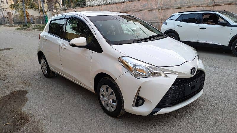 Toyota Vitz 2017 4