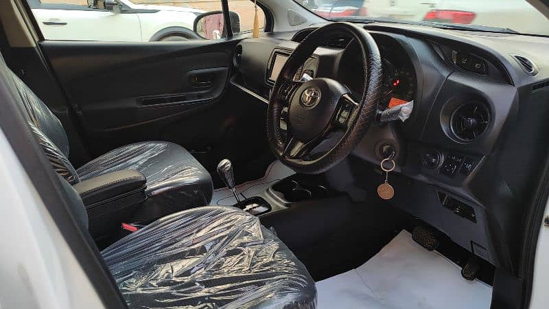 Toyota Vitz 2017 7