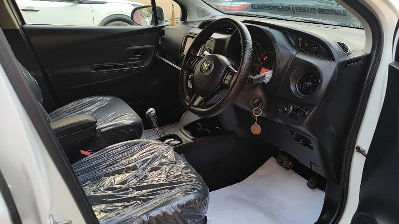 Toyota Vitz 2017 10