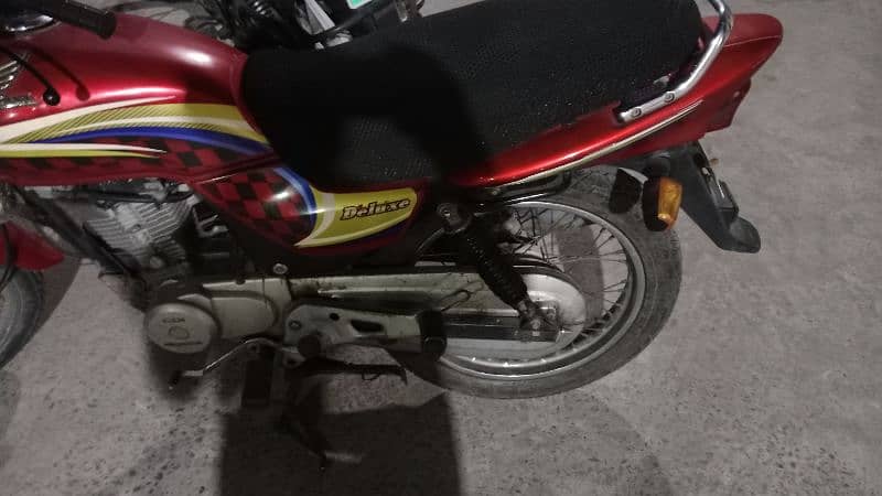 Honda 125 Deluxe 10