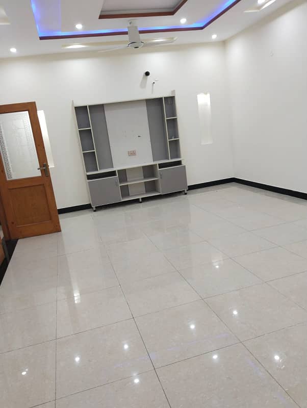 10 MARLA 1ST FLOOR FOR RENT WITH GAS 5