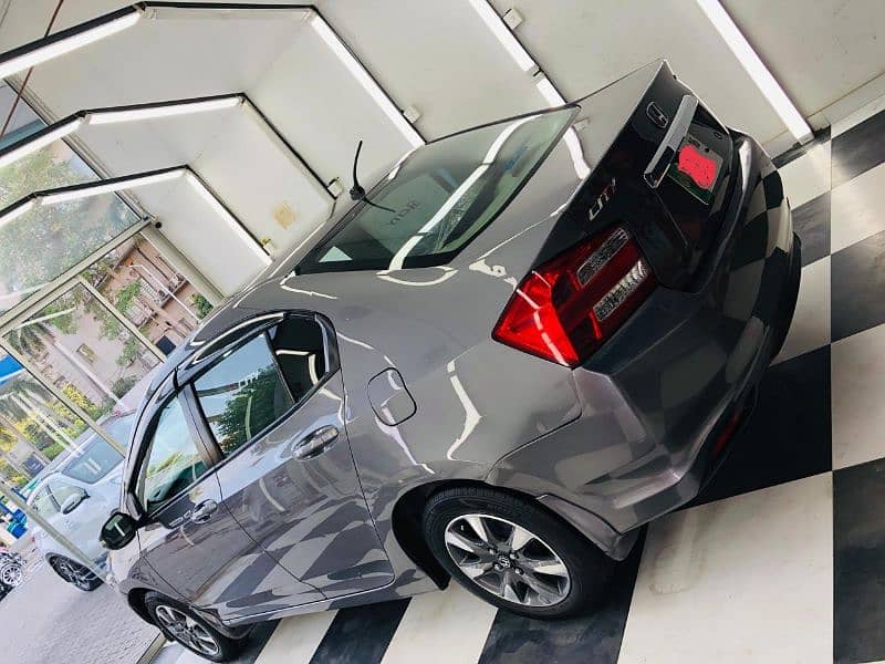 Honda City Aspire 2016 5