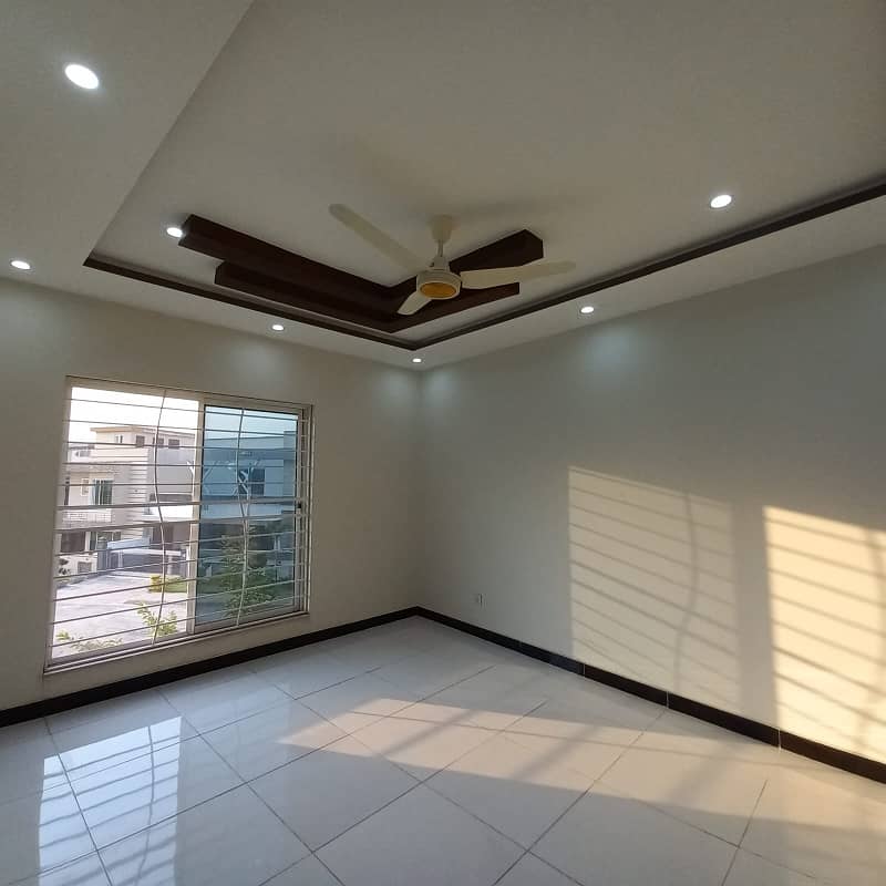 Rawalpindi Bahria Town phase8 10 Marla brand new house for rent 1