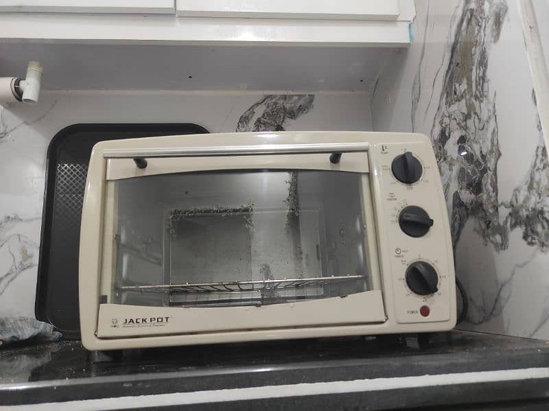 Electric Oven for sale slightly used 2