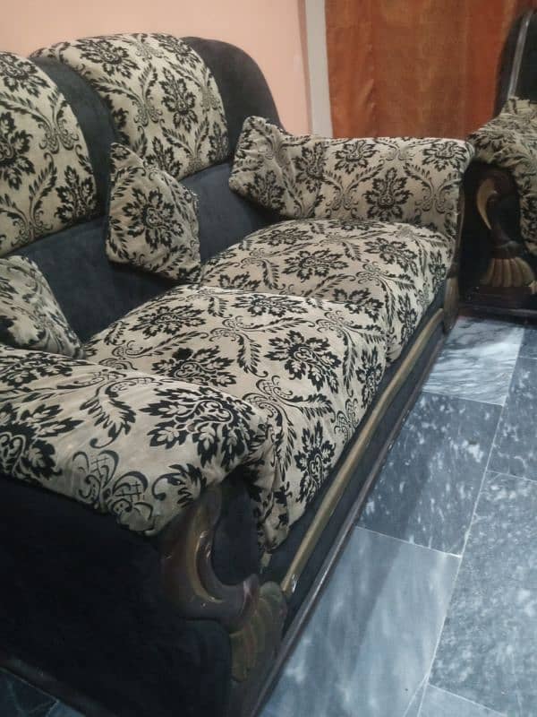 lakrii Sofa two seatar 2