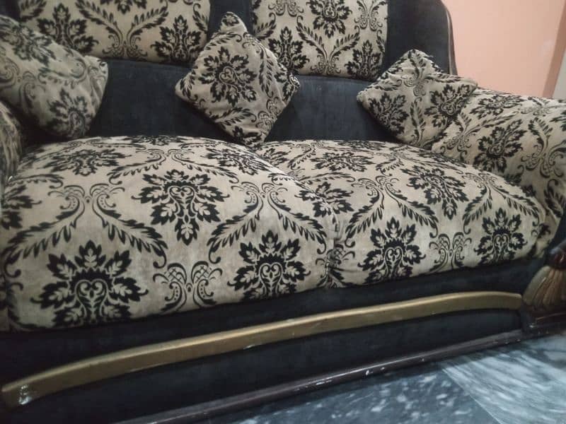 lakrii Sofa two seatar 3