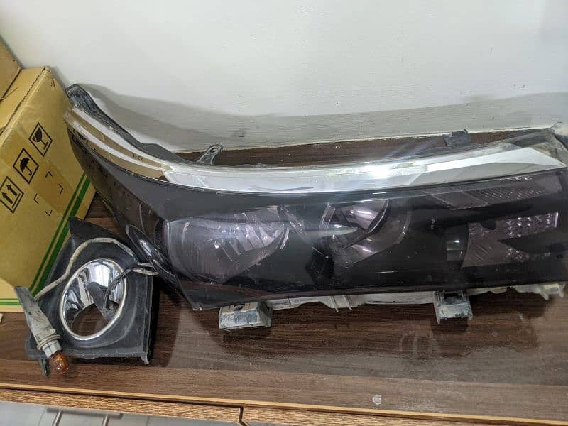 Toyota Corolla GLI 2014 to 2017 model Ke Original Headlights 0