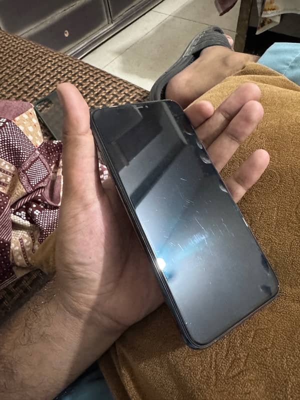 iPhone 11 Pro Max 512 GB urgent sale 4