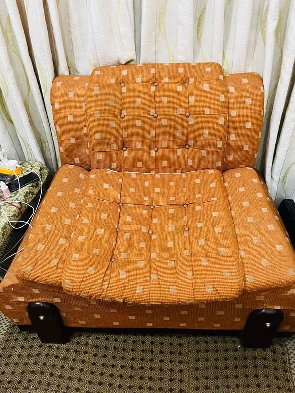 5 seater sofa normal condition urgent sale 5