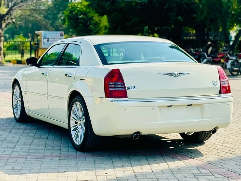 Chrysler 300C 5.7 Hemi 4