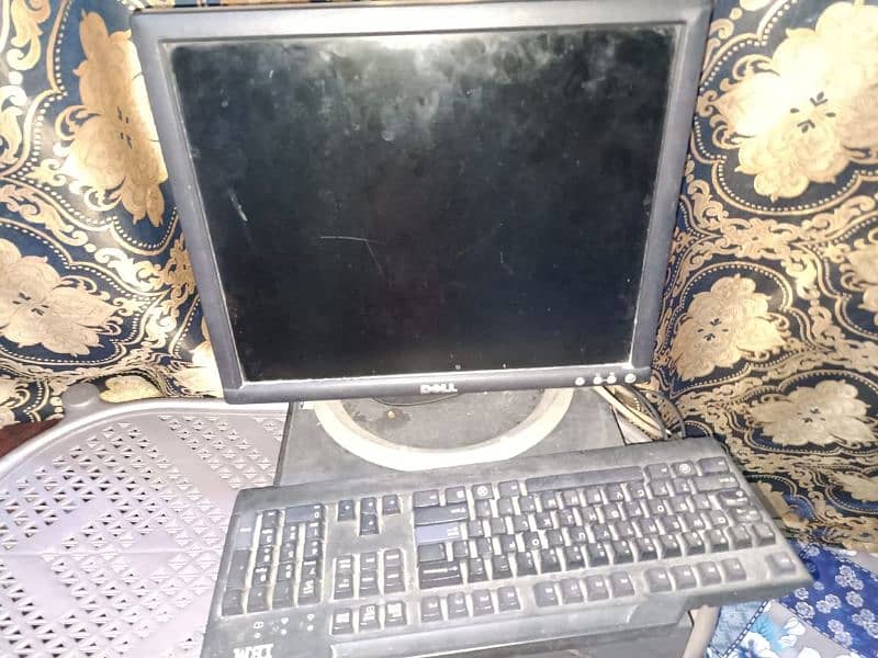 computer for sale urgent sale krna ha paisy ki zarorat ha 1