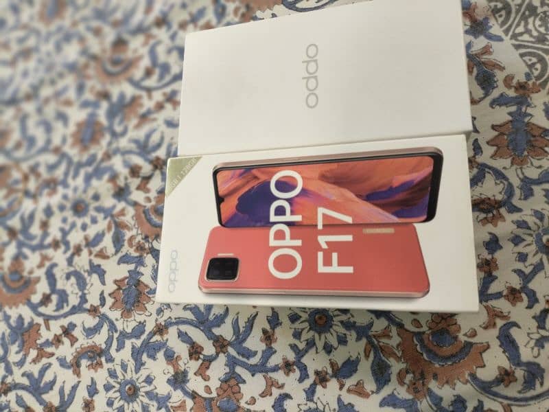 OPPO F 17 8/128 0