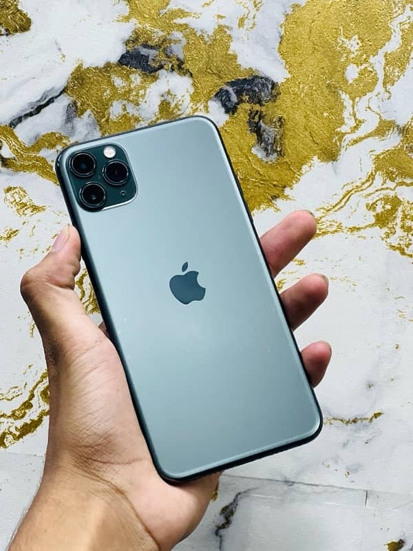 iphone 11 Pro Max ( water pack ) // all ok 03269969969 whatsapp 5