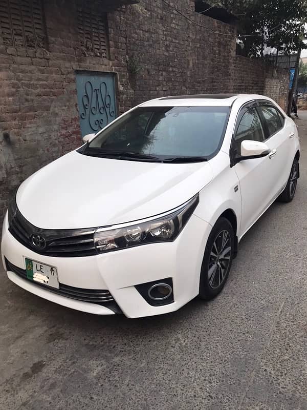 Toyota Altis Grande 2016/17 0