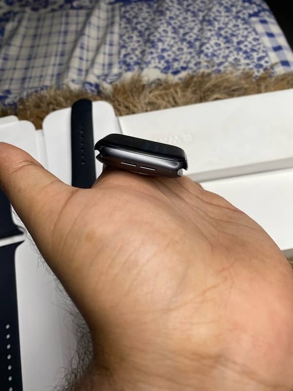 apple watch series 6  44mm GPs 8