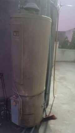 35 gallon gas heated  geyser for sale .