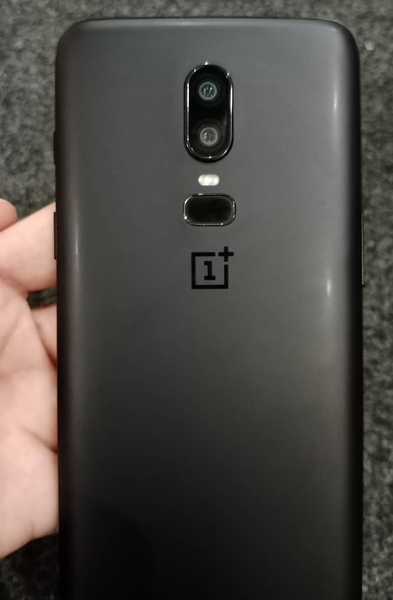 OnePlus 6 urgent sell 2