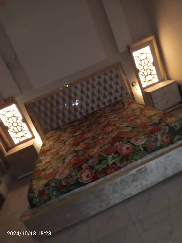 KING SIZE BED & 2 SIDES TABLES WITH FREE DELIVERY 3