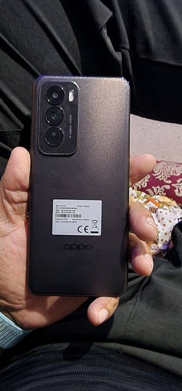 Oppo Reno 12 16/512gb 3