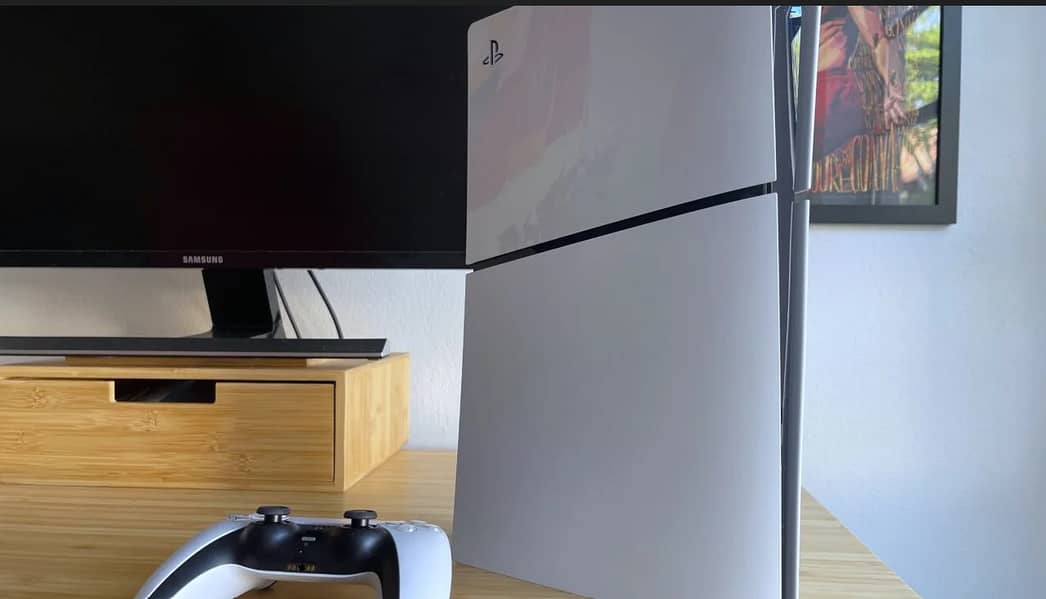 PS5 SLIM UK VARIANT 5 DAYS USED ONLY SCRATCHLESS WITH SILICON COVER 0