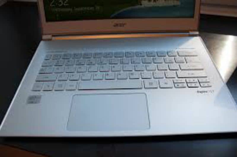 Acer Aspire S7 Ultrabook 1