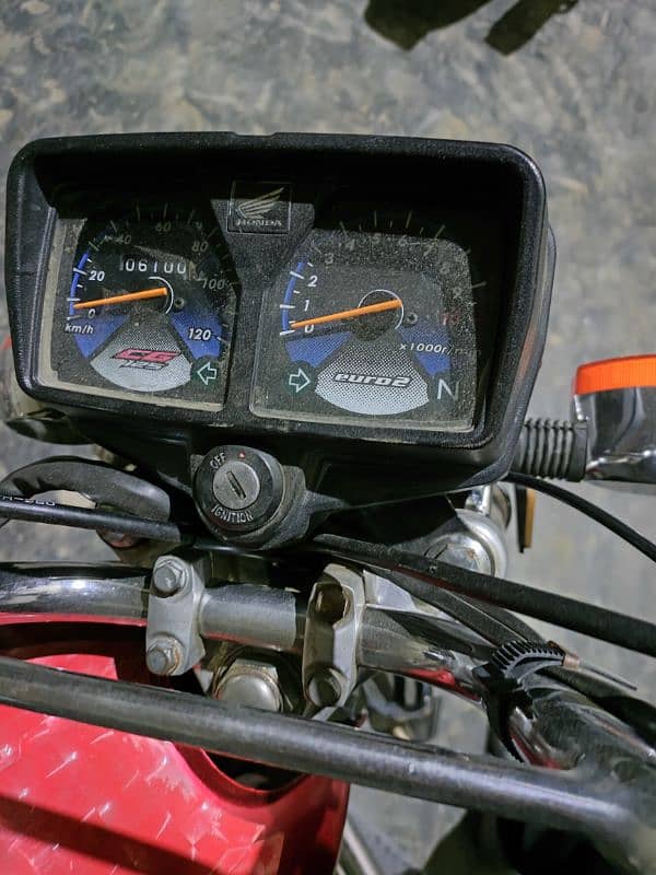 Honda 125 self start special edition 6