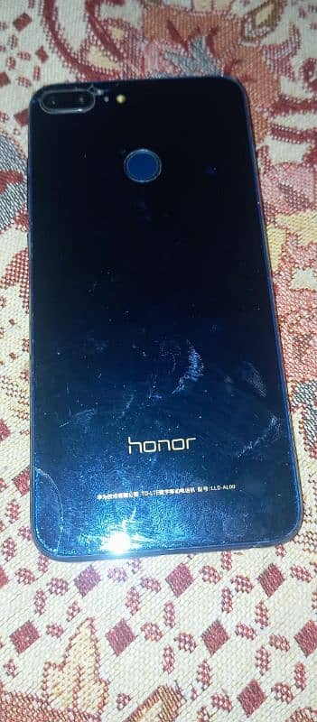 3/32 Huawei phone condition 10/8 one hand used 1