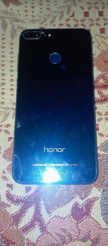 3/32 Huawei phone condition 10/8 one hand used 3