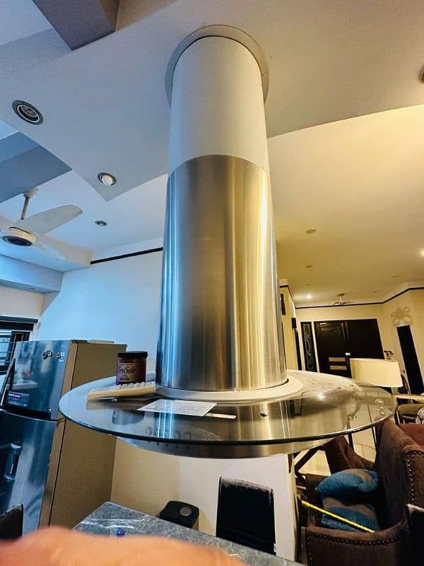 Fotile Chimney Range Hood (Center) 1