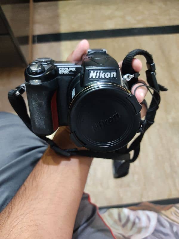 DLSR Nikon 8700 2