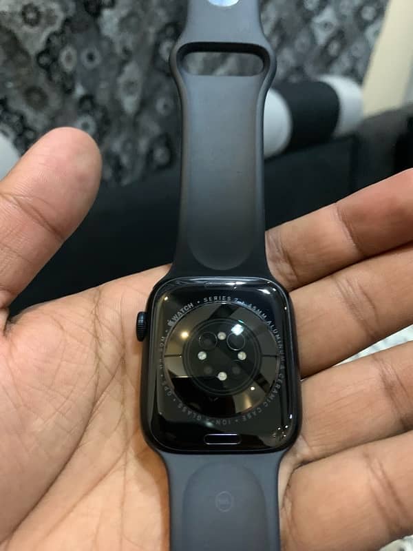 Apple Watch Series 7 45MM Complete Box     8 9 10 1