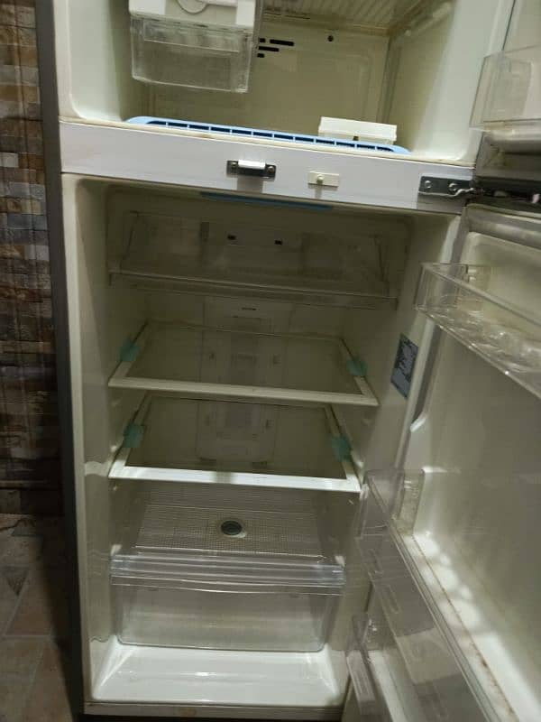 LG inverter Fridge large size new condition 1