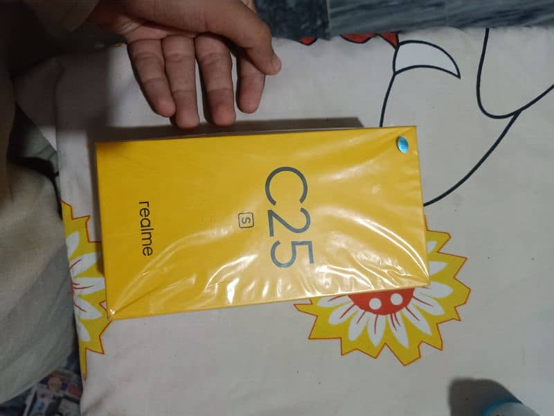 realme c25s 128/4 3