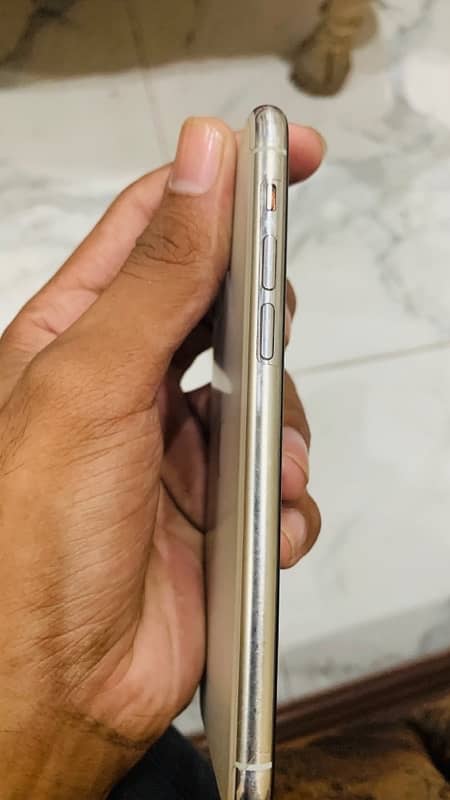 iPhone 11 Pro full fresh peace 3