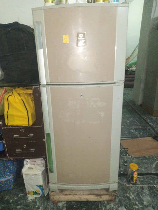 dowlance fridge for sale 2