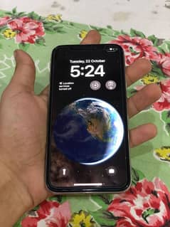 Excellent condition iPhone X 0