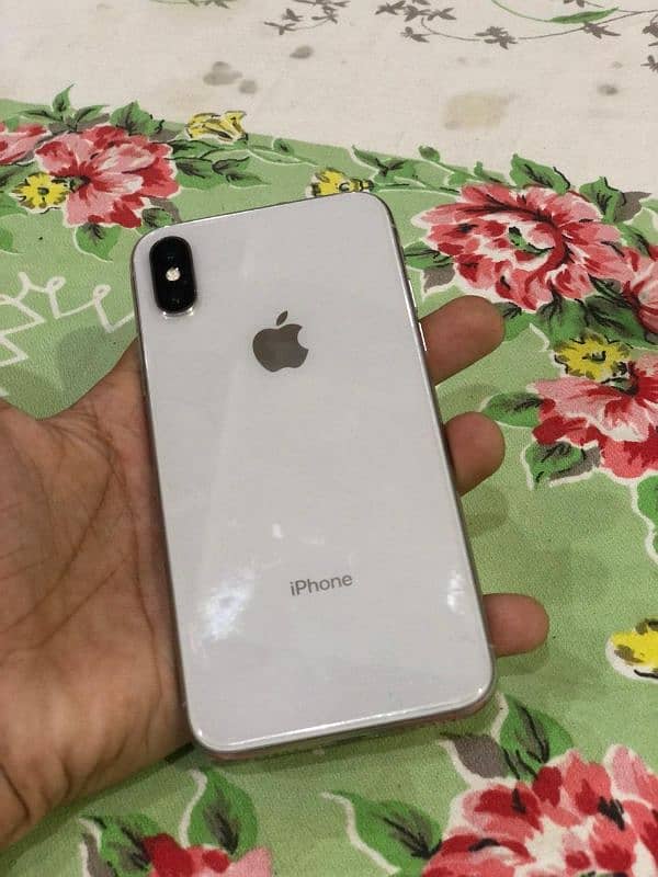 Excellent condition iPhone X 3