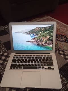 Mac book Air Core i5