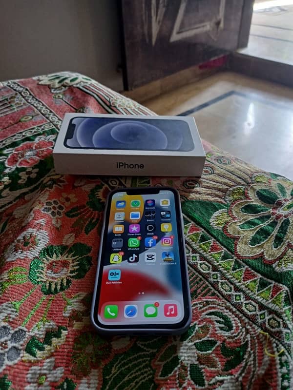 IPHONE 12 64GB NON PTA 4