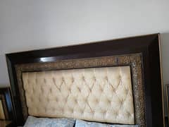 sell king size bed set and dressing table in reasonable price