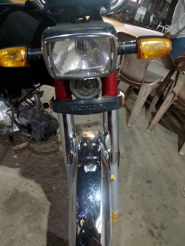 2022 10 month ki bike he bilkul geniun bike he 03102062875 1