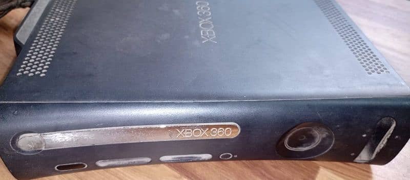 Xbox 360 fat jailbreak with Kinect and controller 5