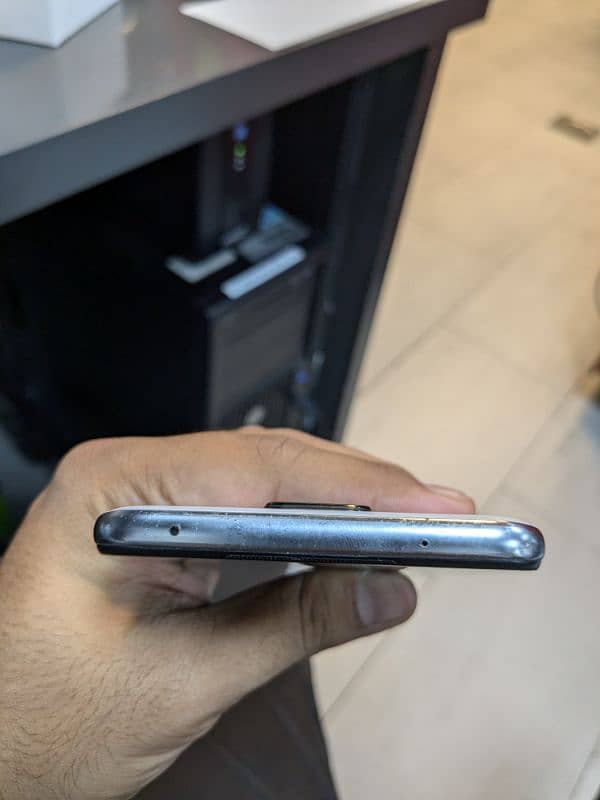 Redmi note 9s 8/10 6