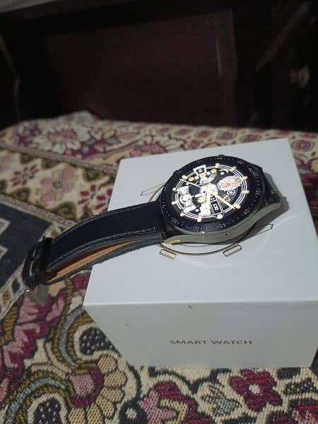 H5 smart watch ultra with full box 10 by 10 condition 5