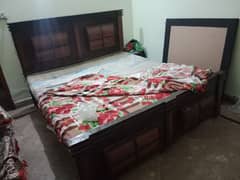 Wooden bed in Lush condition